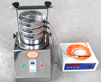 試驗(yàn)篩多用于實(shí)驗(yàn)篩物料篩分使用，篩分效果比較明顯，每層篩框都是有不同的篩分孔徑控制物料的精度大小，同時(shí)具有定時(shí)功能。